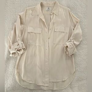 Babaton Aritzia Cream Button-Down Shirt Front Pockets Size Small